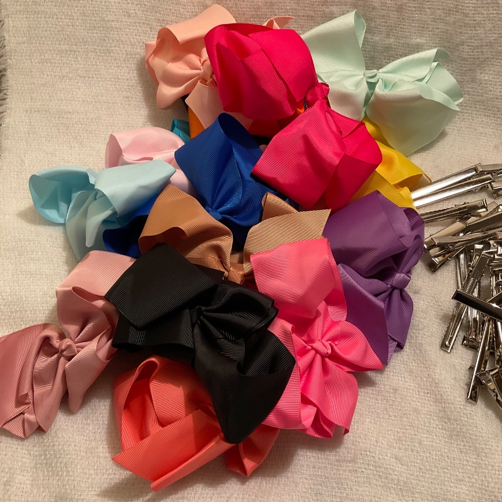 Hair Accessories Lot Cloth Clips / Silvertone Metal Styling Clips NEW - Picture 3 of 16